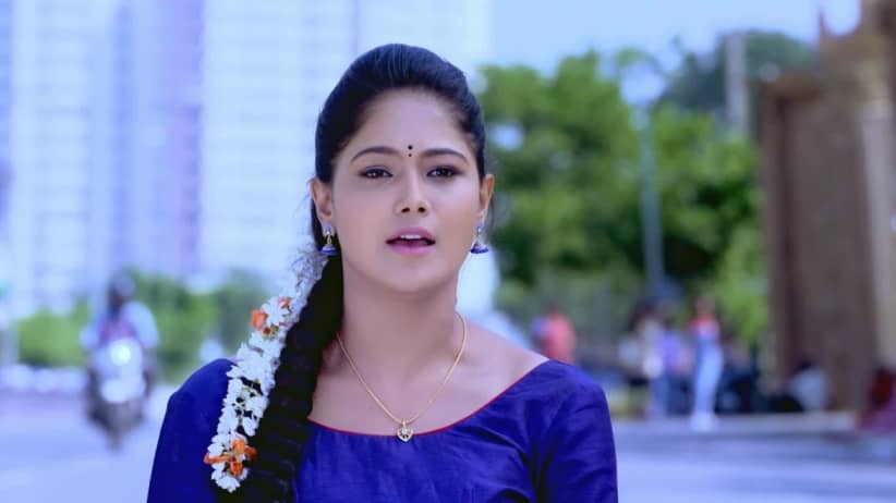 Disha Gets Locked out of Her Car - Paaru