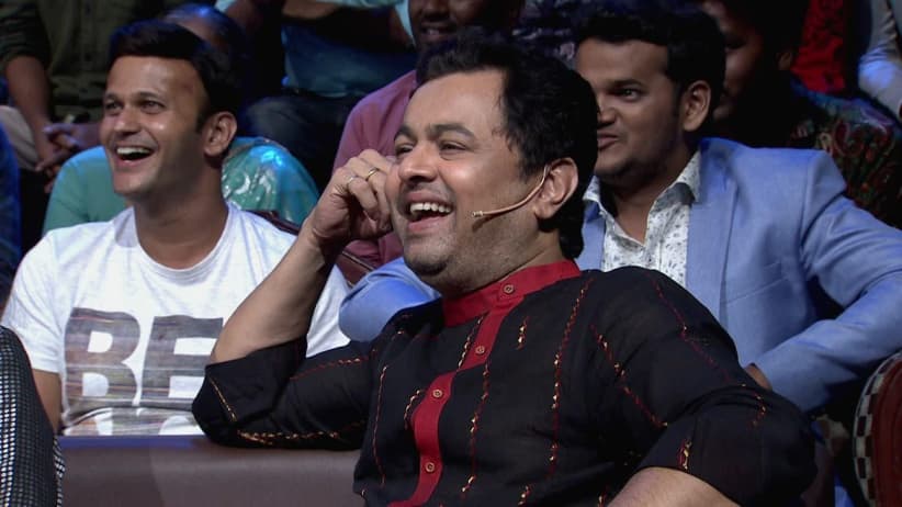Avdhut Joshi and Raj Hanchanale's rib-tickling act entertains the audience-Chala Hawa Yeu Dya