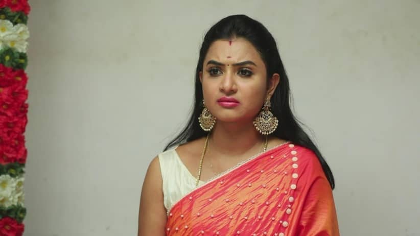 Aishwarya accepts Parvathy - Sembaruthi