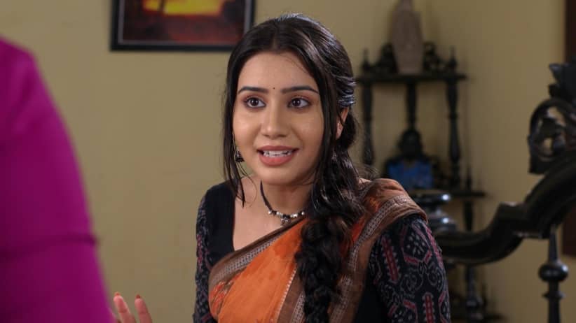 Jhilli's Maternal Aunt Scolds Her