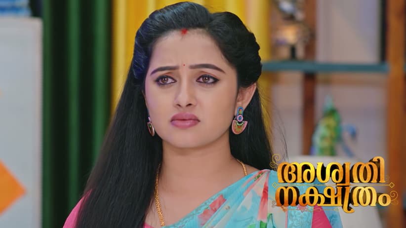 Avani Receives the Goddess's Saree