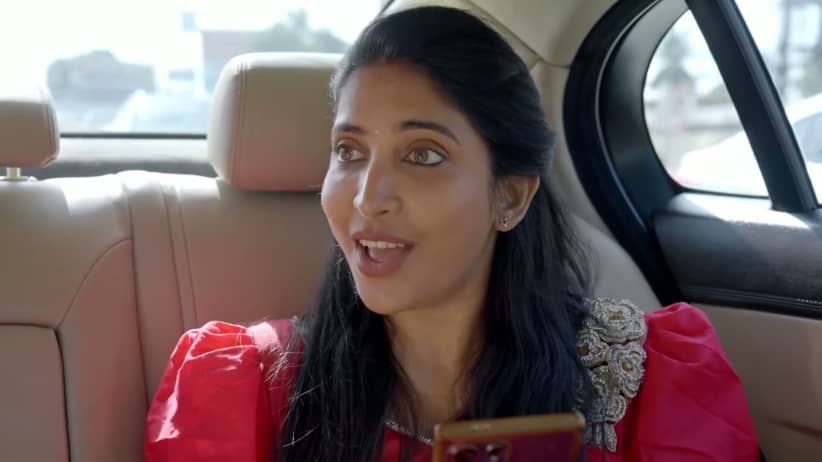 Roja Posts a Message - Samanthi