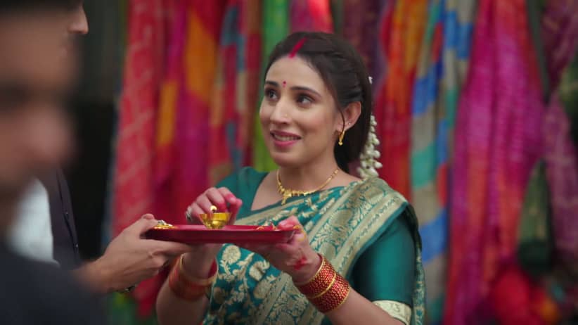 Charu Plots to Humiliate Radha - Humari Radha