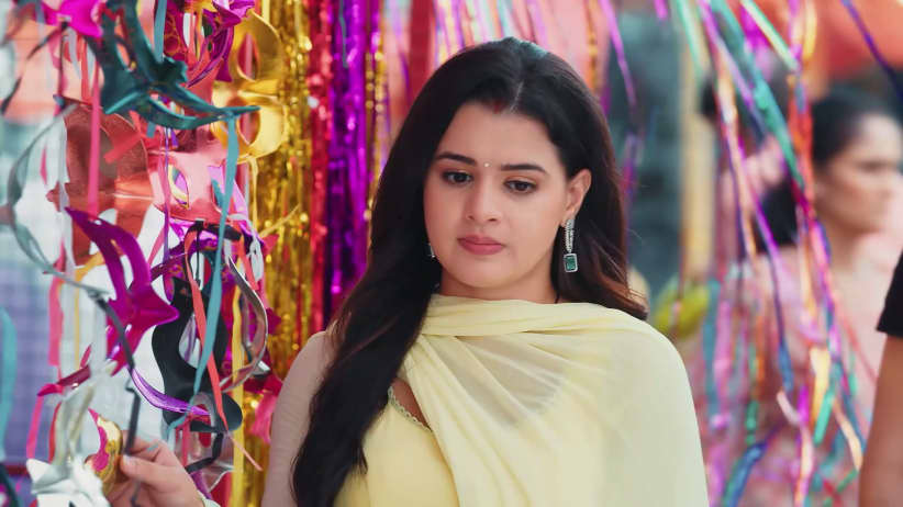 Radhika Realises She's in Love