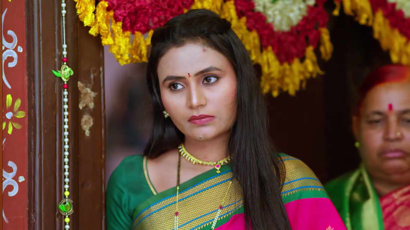 Jamkar Sneaks into Gopal's Ashram
