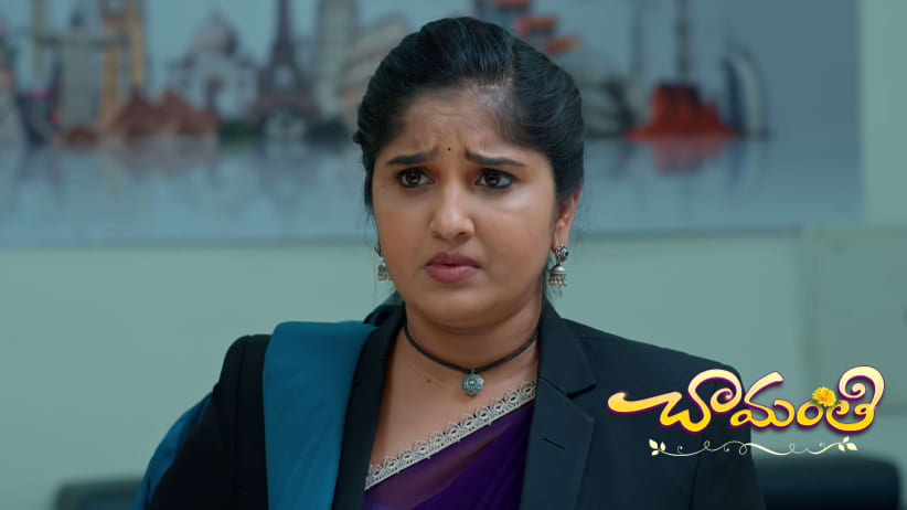 Chamanthi Starts Working under Lawyer Kulakarni