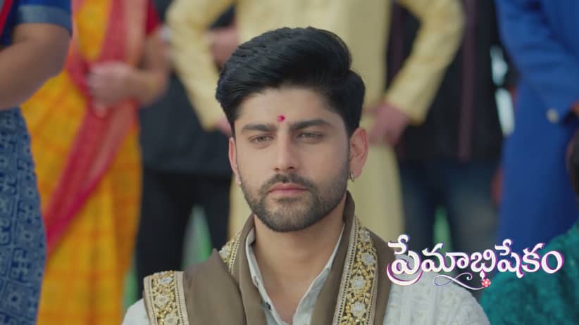 Sarika Spreads a Rumour about Dev and Vasudha