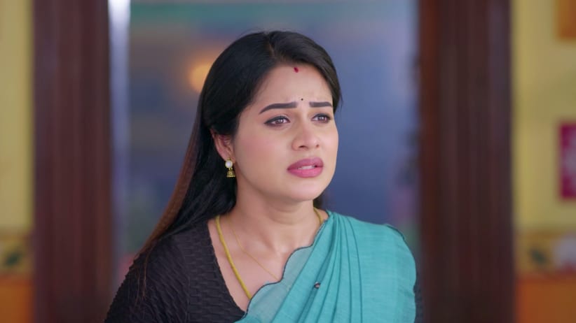 Meenakshi Supports Jeeva