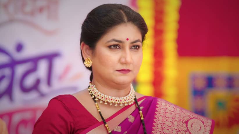 Vedant Rushes to Radhika's Rescue