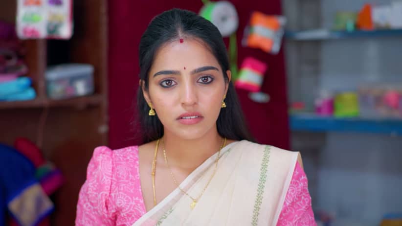 Appatha Manipulates Muthaiya