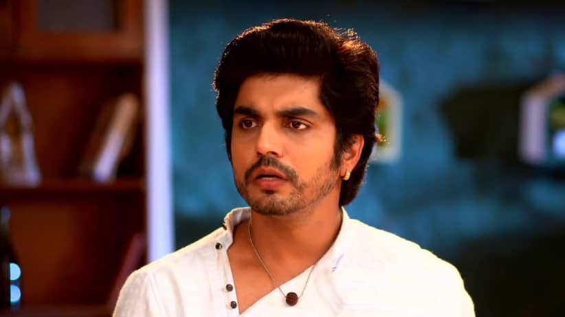 Sanghmitra Tries to Kill Madhu
