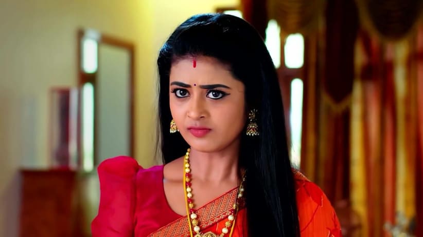 Shakuntala Devi Gets Angry with Radhika