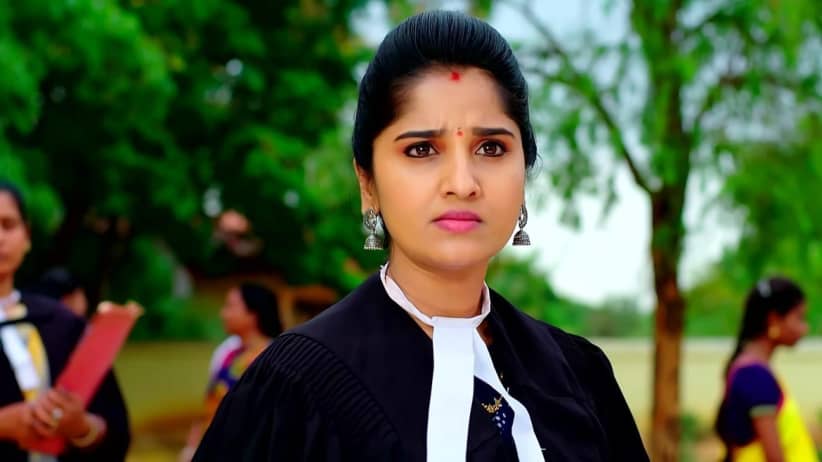 Divya Lashes out at Guruvayya and Malli