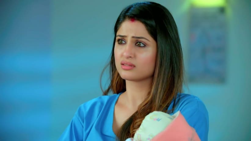 Gopal Takes Amrita's Child by Mistake