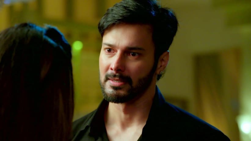 Amrita Tells Rajiv about Chanda