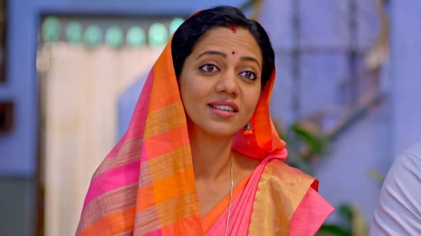 Yashoda Lashes Out at Lalita for Krishna