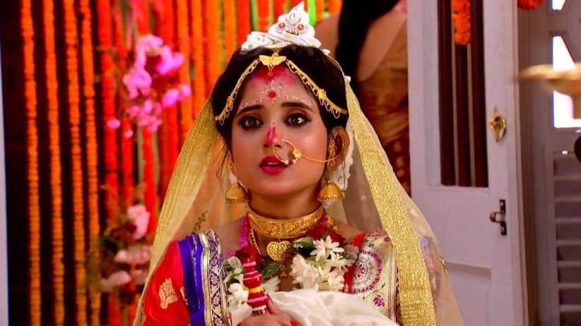 Siddharth Goes to See Torsha at the Hospital