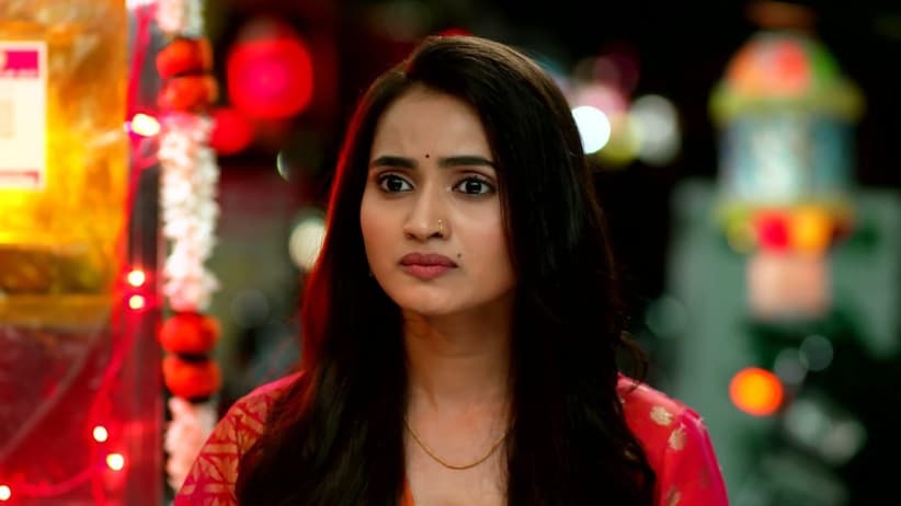 Veena Tries to Reason with Urmi