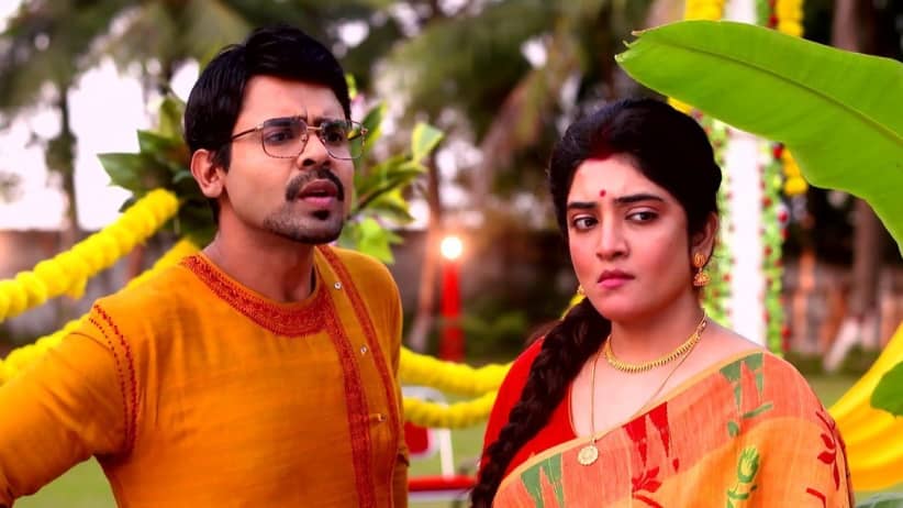 Moumita Keeps an Eye on Parna's Room