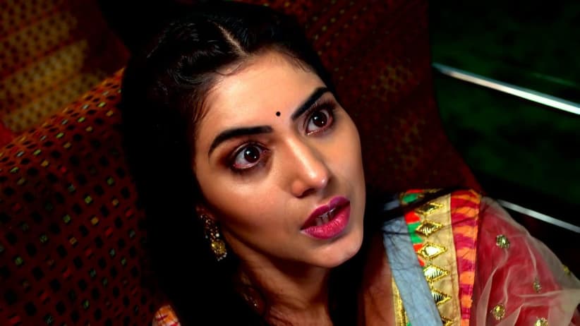 Laalu Tries to Harm Durga and Stuti