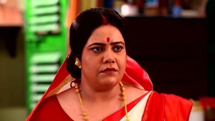 Thammi Questions the Family Members