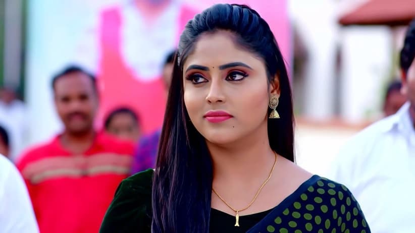 Akshara and Aravind Win the Best Couple Award