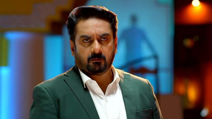 Sreelakshmi Apologises to Ravi Varman