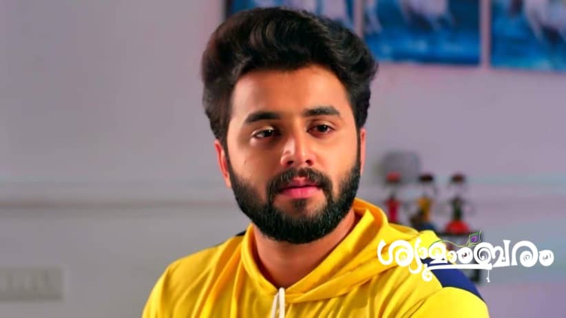 Akhil Agrees to See Nakshatra