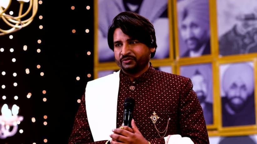 Vaneet Khan Speaks about His Genre