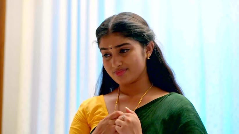 Sreedevi Tells Lakshmi about the ‘Lakshmi Puja’