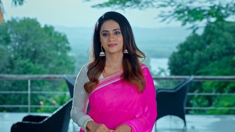Janaki Thinks about Sandhya's Call