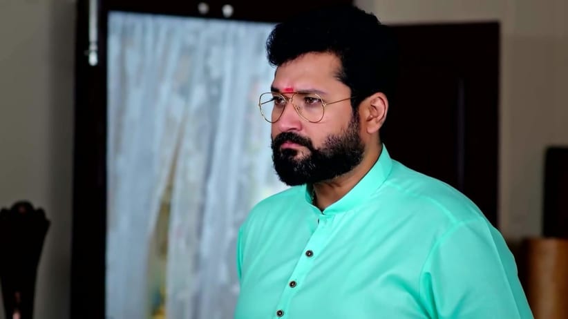Rajaram Makes Rajalakshmi Pack Janaki's Bag | Sandhyaraaga