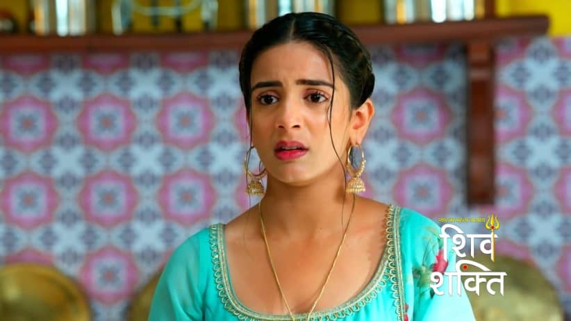 Shiv Defends Gayatri against Raghunath