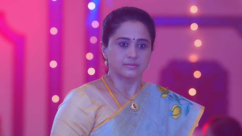 Pudhu Pudhu Arthangal - November 30, 2021 - Episode Spoiler