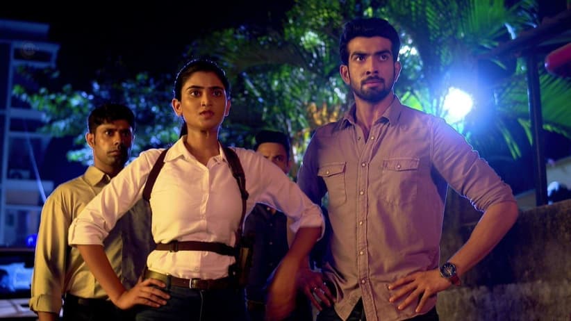 Jagadhatri Gets Minal Arrested
