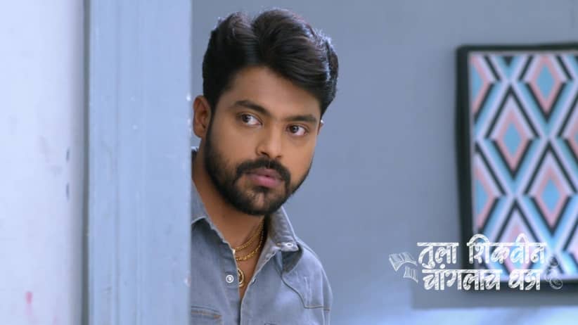 Charuhas Tries to Caution Akshara