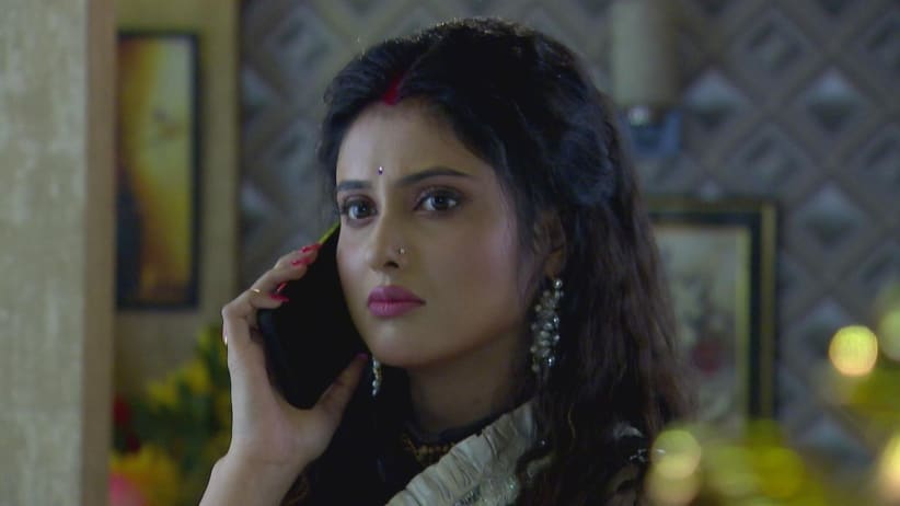 Dadi Asks Jagadhatri for a Promise