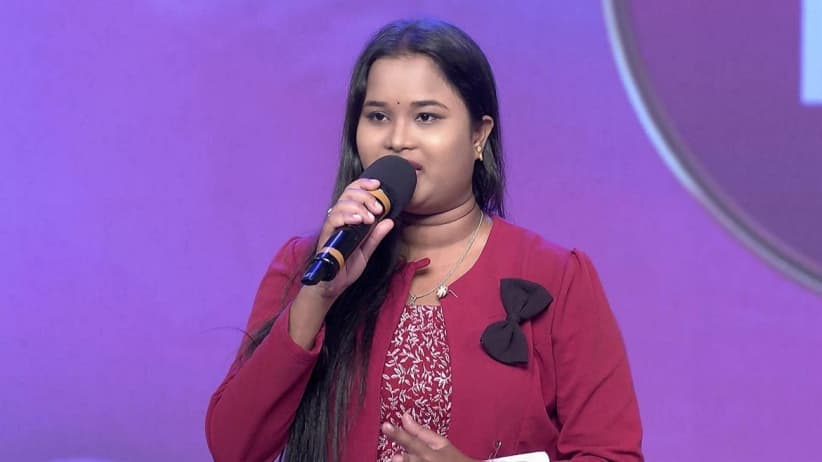 Monalisa's Entertaining Rendition