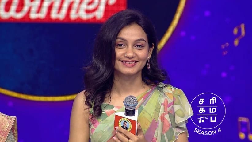 Jaya Bhargavi Sings ‘Katre En Vasal Vandhai’