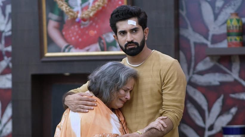 Hema Arrives at Advait's House