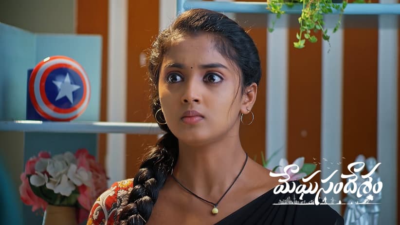 Bhoomi Tells Sharath that She Loves a Man