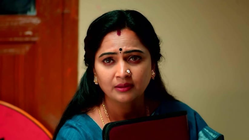 Parvathy Helps Chandramohan
