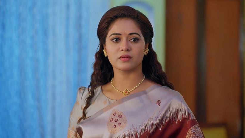 Keerthi’s Family Insults Hari