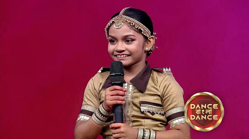 Parno Mittra Graces the Show