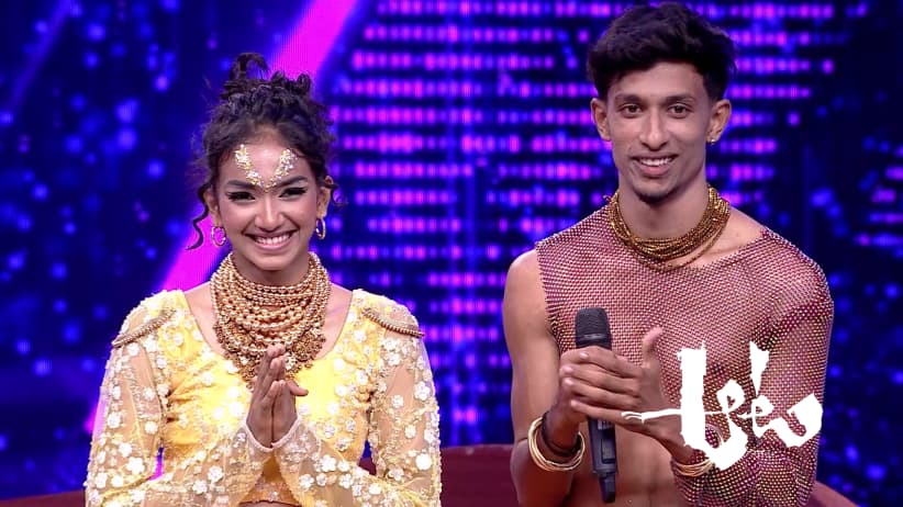 Judges Applaud Tanushree's Unique Performance