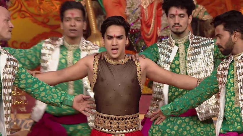 Siddharth Nigam and Faisal Khan's Performance - Kumkum Bhagya Highlights