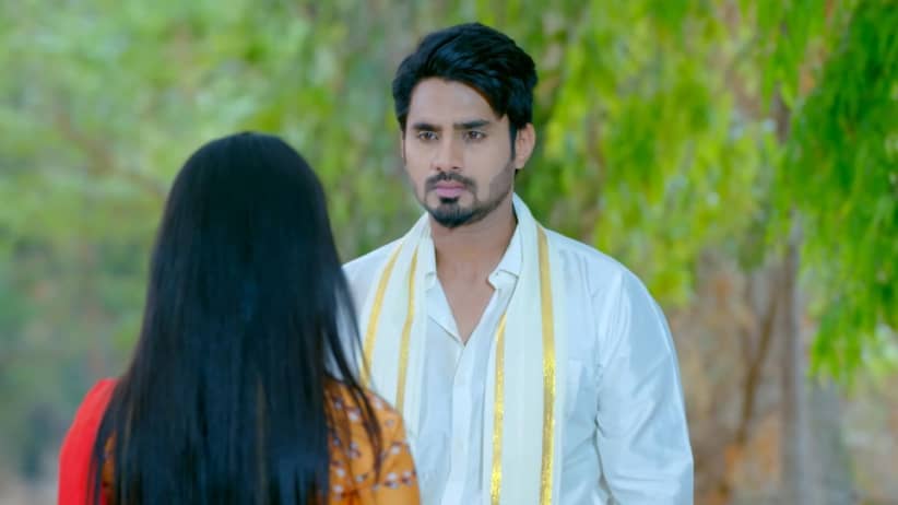 Amulya Tries to Learn about Ahalya