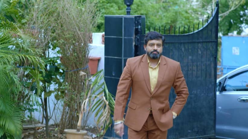 Anu Keeps Priya away from Aryavardhan