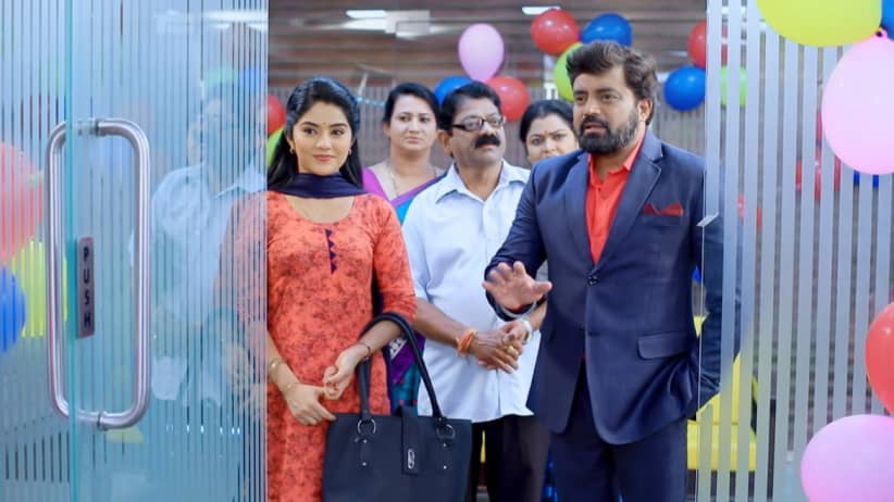Meera's Presentation Worries Subbu