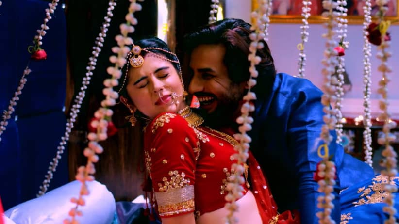 Adhiraj Falls Prey to Urmi's Ploy